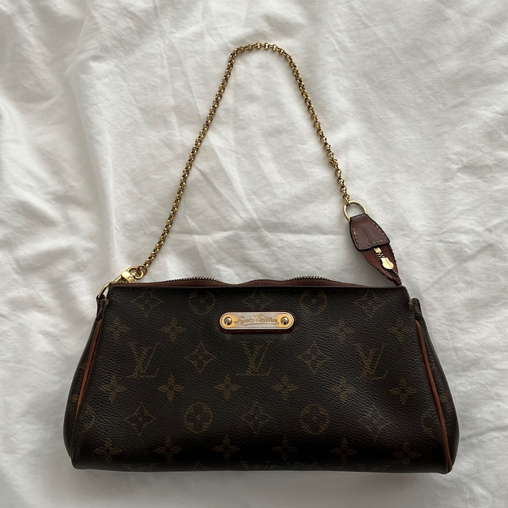 Authentic Louis Vuitton, LV monogram Eva clutch